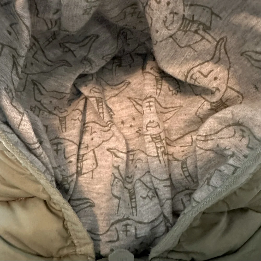 Gap Baby | Yoda - Star Wars Puffer Jacket - Sz 6/12 months - EUC - Picture 7 of 8